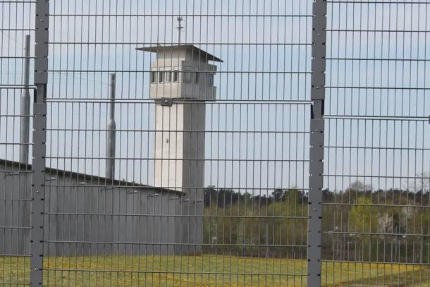 Meuse: il "livrait" de la viande et de l'alcool au-dessus des murs de la prison