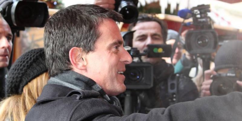 VIDEO. Primaire du PS: Valls reçoit une gifle au visage, un homme interpellé