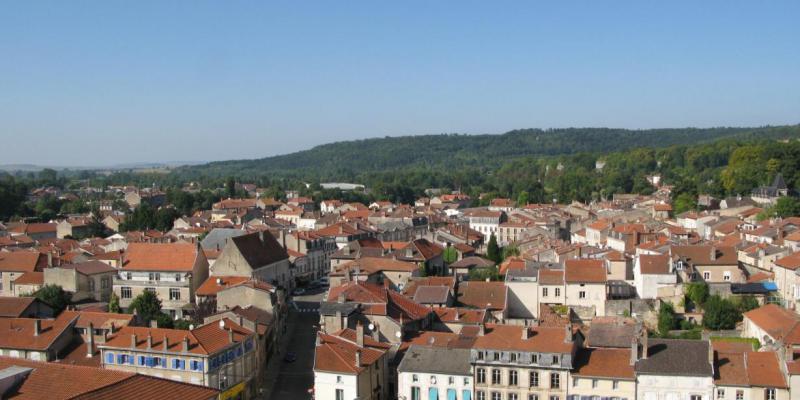 Un couple soupçonné de tentative de meurtre activement recherché en Lorraine