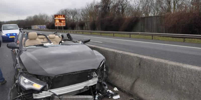 Une automobiliste meurt après la chute d’une barre de fer sur sa voiture