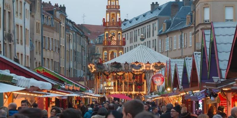 La sécurité du marché de Noël de Metz est renforcée, après Berlin