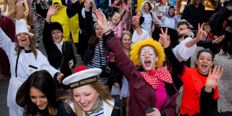 PHOTOS. A Metz, 2 500 lycéens bravent l’interdit du percent