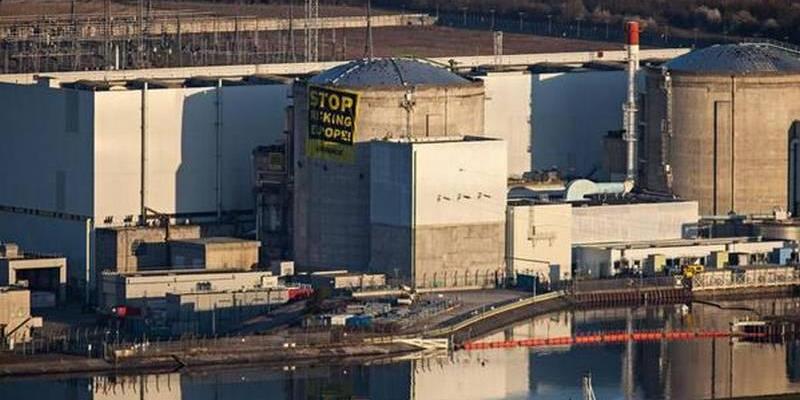 EDF doit se prononcer sur une possible fermeture de la centrale nucléaire de Fessenheim