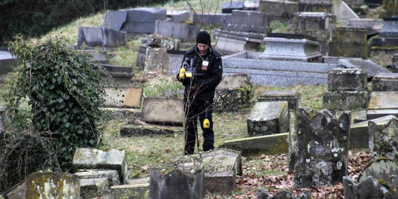 Cimetière juif profané à Sarre-Union: les cinq mineurs devant le juge