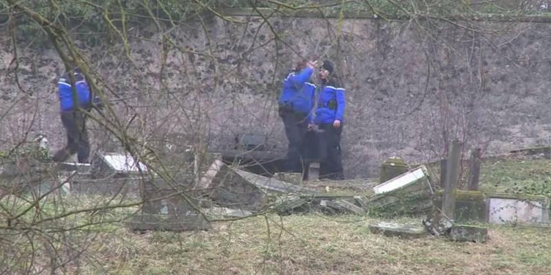 Cimetière juif profané: les gardes à vue de deux mineurs prolongées de 24 heures