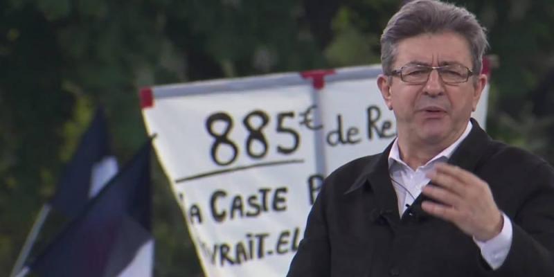 Mélenchon promet à François Fillon une "veste électorale cousu main"