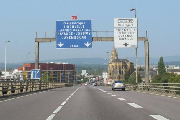 Projectiles lancés sur l'A31 en Lorraine : deux autres mineurs interpellés