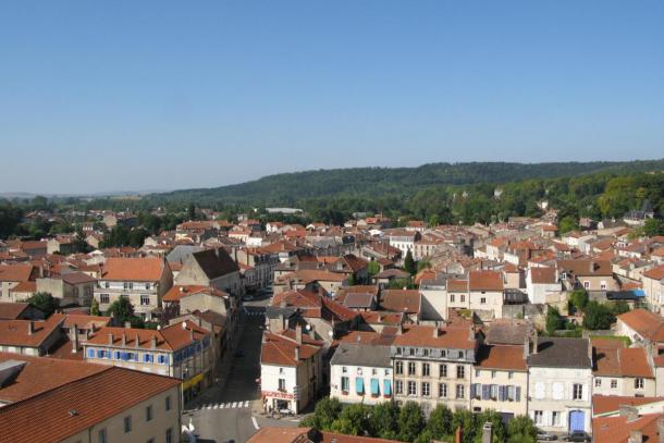 Un couple soupçonné de tentative de meurtre activement recherché en Lorraine