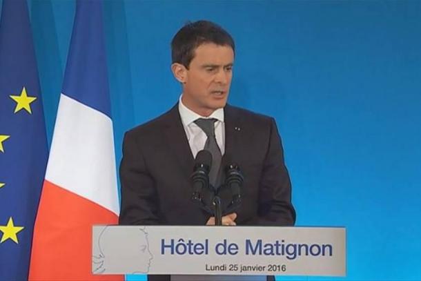 Pour Manuel Valls, "déroger" aux 35 heures "n'est plus une transgression"