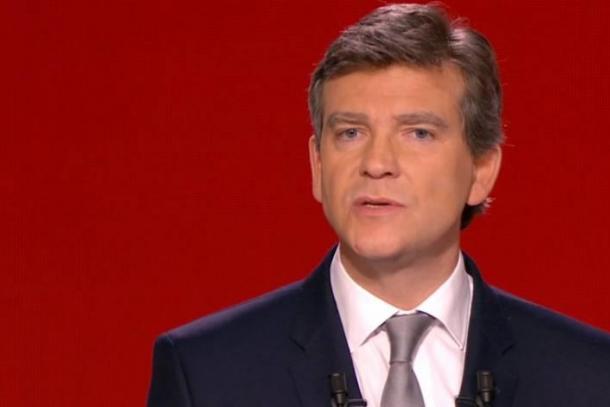 Primaire du PS: Montebourg favorable au port du voile à l’université