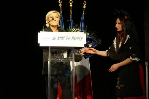 Marine Le Pen promet de séparer l’Alsace de la Lorraine et de la Champagne-Ardenne