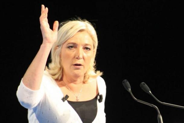 Présidentielle: Le Pen choque sur le rôle de la France sous l'occupation nazie