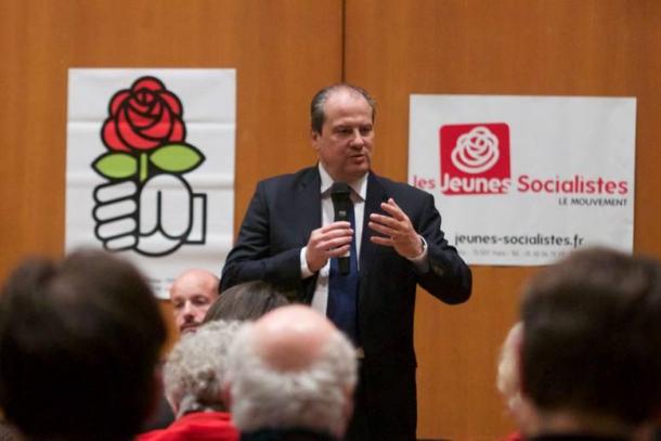 Régionales dans le Grand Est: Cambadélis admet avoir commis une "faute"