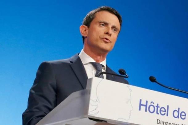 Valls plaide pour une loi interdisant le voile à l’Université