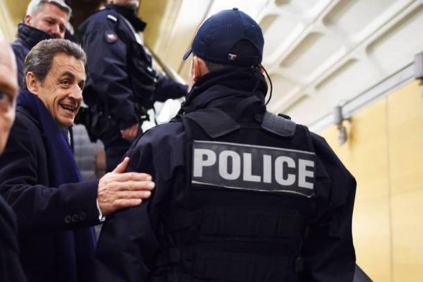 Nicolas Sarkozy veut mettre "les détenus islamistes à l’isolement"