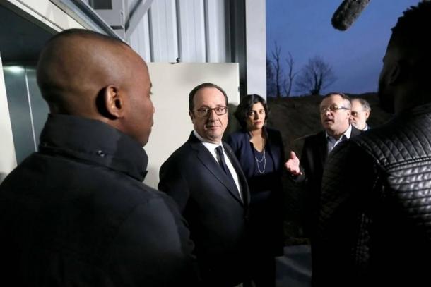 Hollande réussit son pari d’inverser la courbe du chômage, trop tardivement